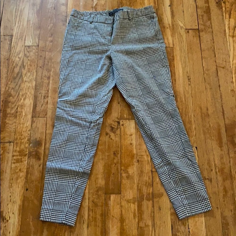 The limited plaid pants EUC